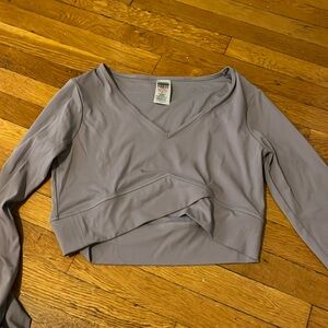 Gymshark Women's Purple Crop-top